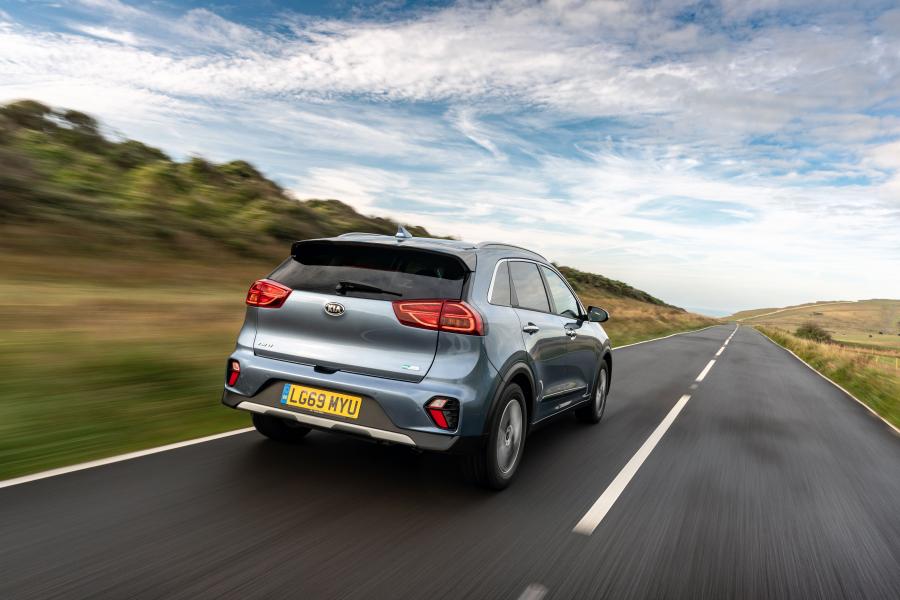  Kia Niro Plug-In Hybrid (DE) 2019 года  (UK) (фото 9 из 40)